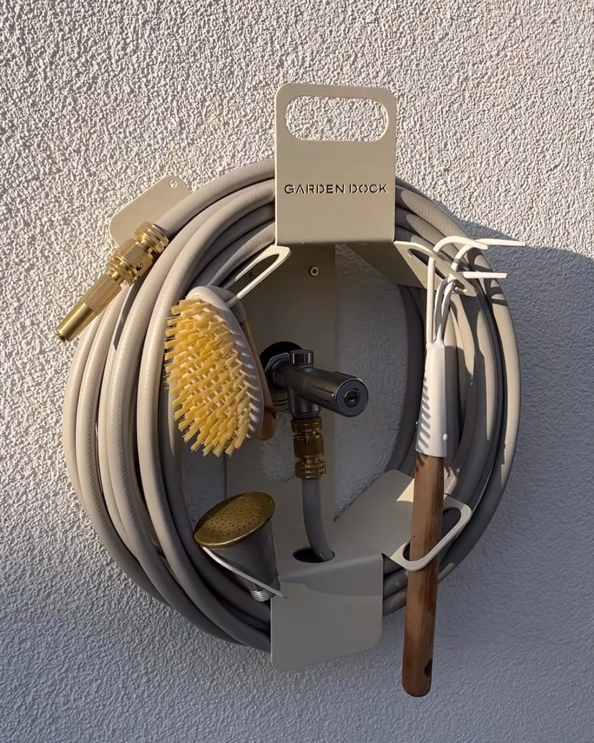 Garden Dock | Designer Garden Hose Holder made of Stainless Steel